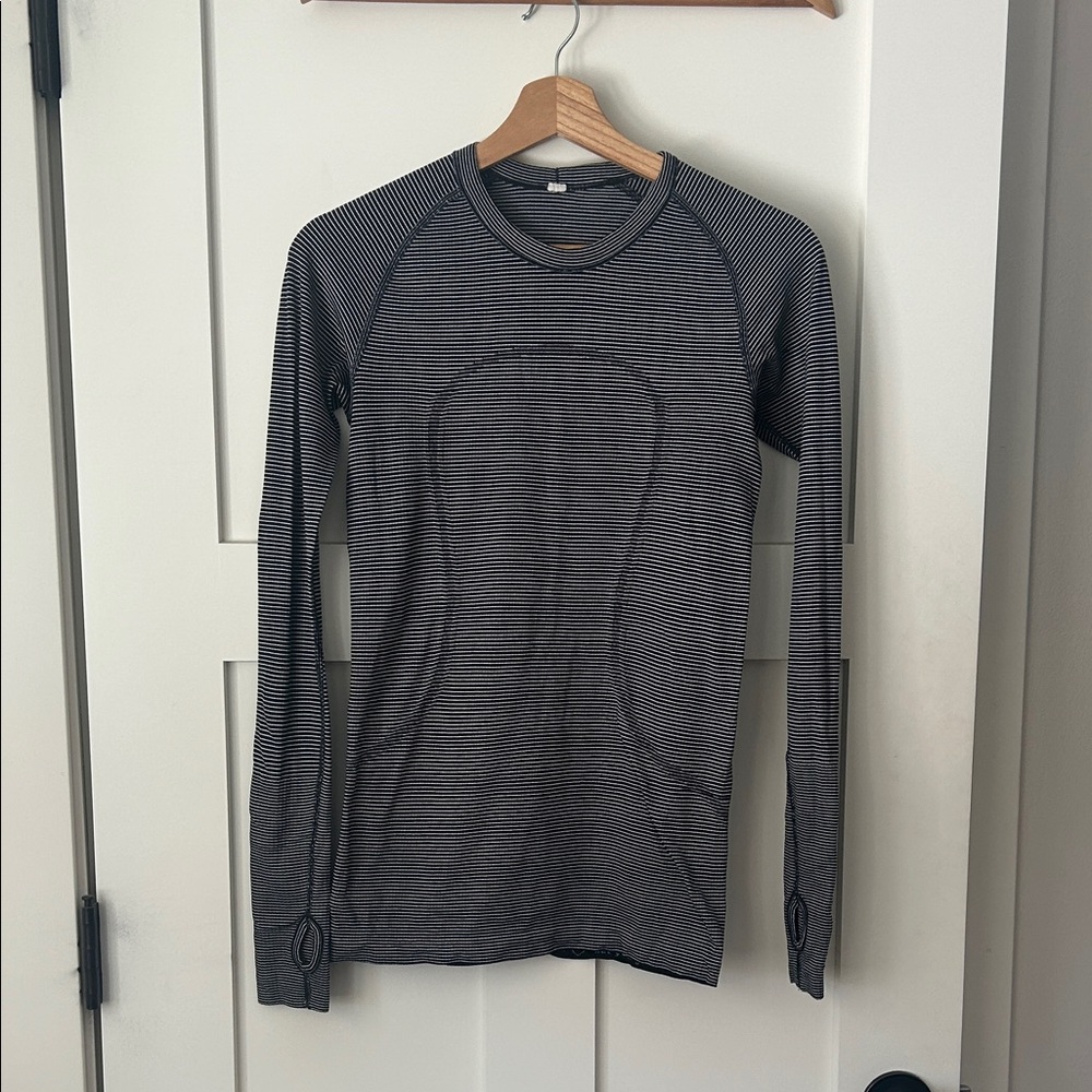 lululemon athletica Black and Gray Long Sleeve Tee